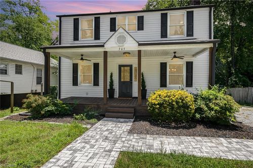 305 Spring St, Thomasville, NC, 27360-4625 | Card Image