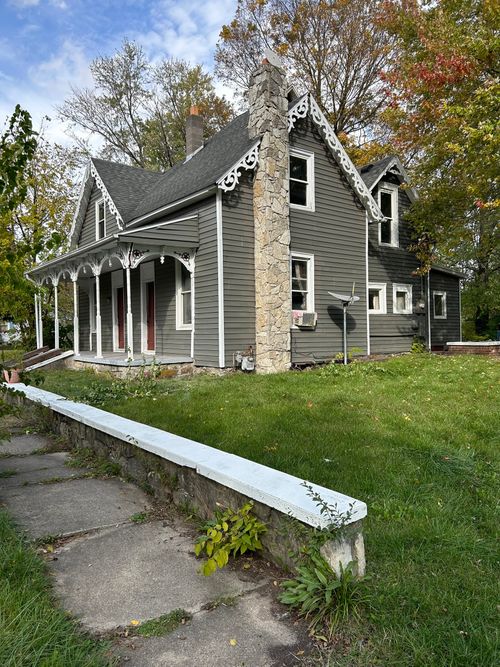 202 N Walnut St, Mount Summit, IN, 47361 | Card Image