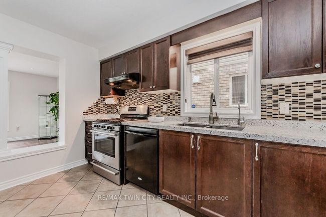 135 Harding St, House other with 3 bedrooms, 3 bathrooms and 1 parking in Kitchener ON | Image 12