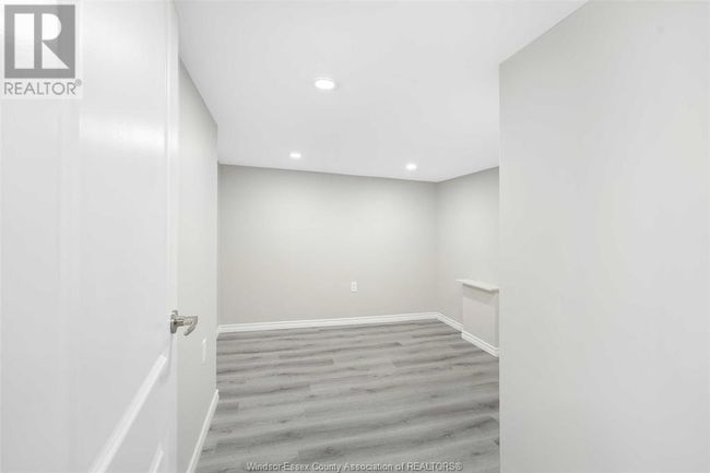 1061 Highland Ave, House other with 4 bedrooms, 3 bathrooms and null parking in Windsor ON | Image 41