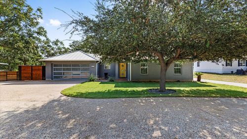 2570 Terminal Loop Rd, Mcqueeney, TX, 78123-3371 | Card Image