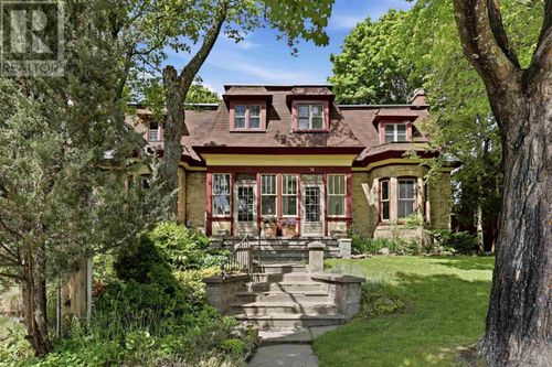 36 Herrick St, Sault Ste. Marie, ON, P6A2T6 | Card Image