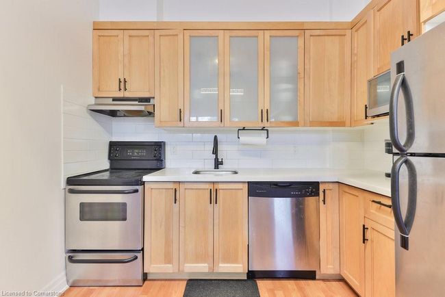 105 - 459 Kerr St, House attached with 1 bedrooms, 1 bathrooms and 1 parking in Oakville ON | Image 5