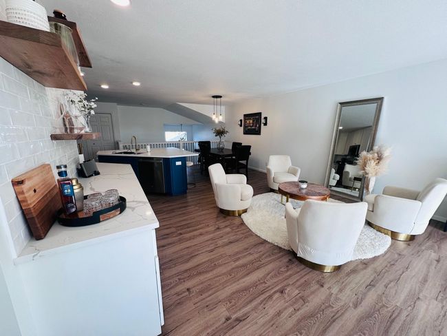 Open Floor Plan | Image 6