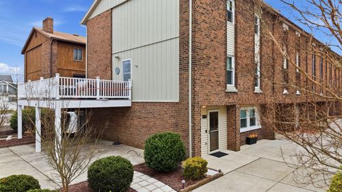 28 N Washington Ave, Margate, NJ, 08402 | Card Image