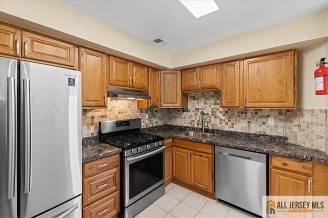 APT-11 - 202 Salem Ct, Condo with 2 bedrooms, 1 bathrooms and null parking in Princeton NJ | Image 11