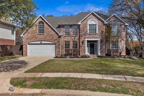 2504 Springhill Dr, Grapevine, TX, 76051-7158 | Card Image