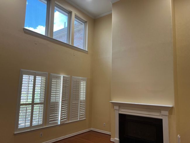 1155 Enclave Sq E, Townhouse with 4 bedrooms, 3 bathrooms and 2 parking in Houston TX | Image 9