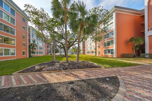 apt-306-6960 20th Ave N, ST PETERSBURG, FL, 33710-4728 | Card Image