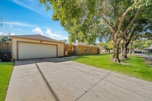 11503 High Star Dr, Houston, TX, 77072-1308 | Card Image