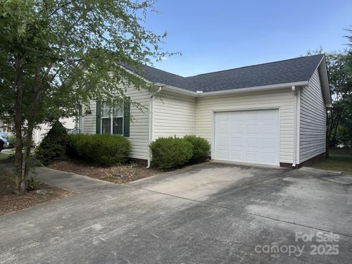 1015 Piney Church Rd, Concord, NC, 28025-8526 | Card Image