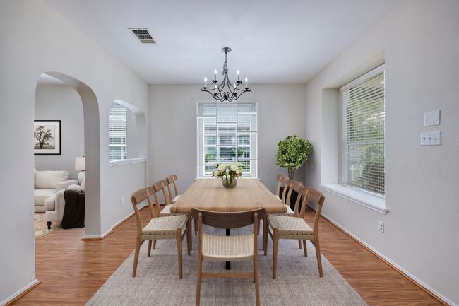 Dining area with virtual staging | Image 13