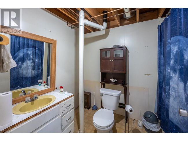 1486 Naish Dr, Home with 7 bedrooms, 4 bathrooms and 4 parking in Penticton BC | Image 13