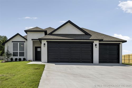 10316 E 132nd St S, Bixby, OK, 74008-4787 | Card Image