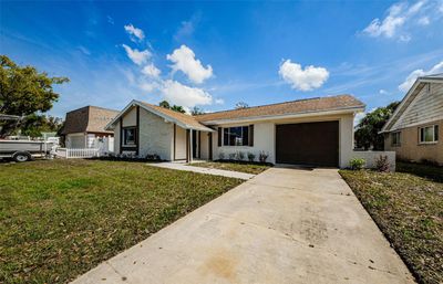 3646 Springfield Drive, House other with 2 bedrooms, 2 bathrooms and null parking in Holiday FL | Image 3