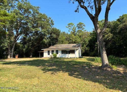 20260 28th St, Long Beach, MS, 39560-9066 | Card Image