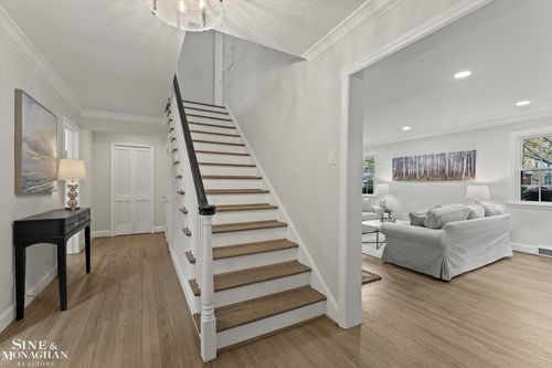 233 Mcmillan Rd, Grosse Pointe Farms, MI, 48236-3509 | Card Image