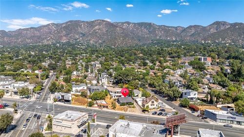  Foothill Boulevard, La Crescenta, CA, 91214 | Card Image