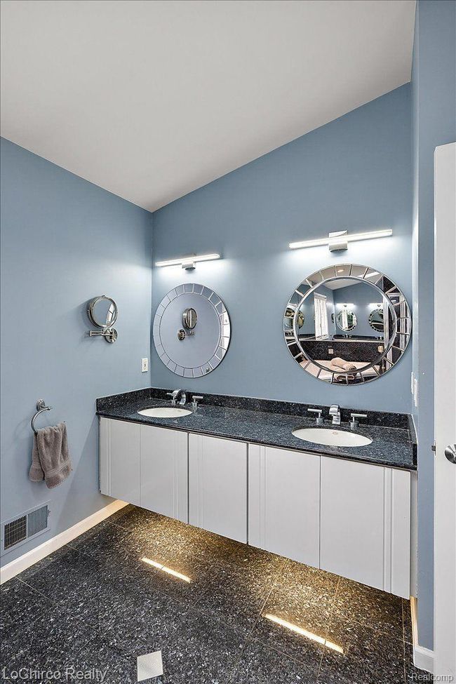 924 Knob Creek Dr, House other with 4 bedrooms, 4 bathrooms and null parking in Oakland Twp MI | Image 24