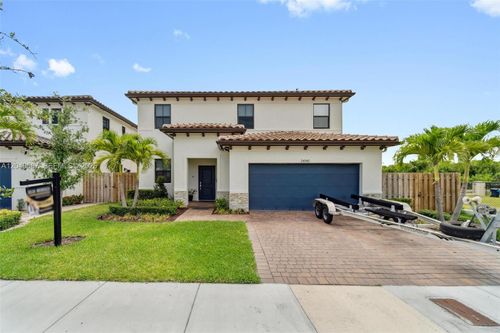 24242 Sw 119th Pl, Homestead, FL, 33032-3036 | Card Image