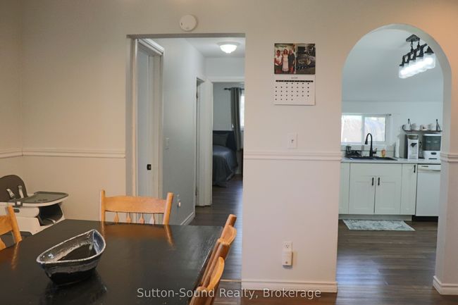 31 Yonge St S, House other with 4 bedrooms, 2 bathrooms and 4 parking in Tara ON | Image 17