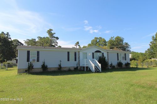 106 Taylor Farm Rd, Beaufort, NC, 28516-9476 | Card Image