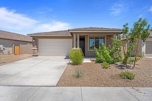 5618 W Mauna Loa Ln, Glendale, AZ, 85306-3042 | Card Image
