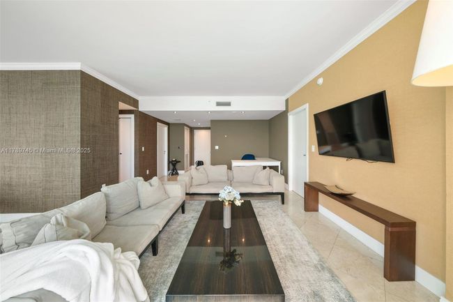 APT-1603 - 520 West Ave, Condo with 1 bedrooms, 2 bathrooms and null parking in Miami Beach FL | Image 5