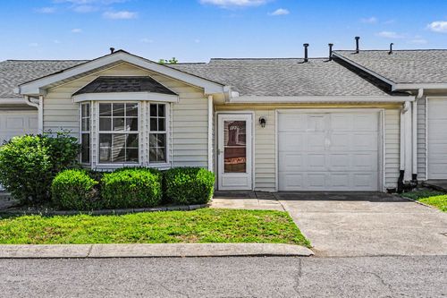 122 Pepper Grove Dr, Springfield, TN, 37172-2123 | Card Image