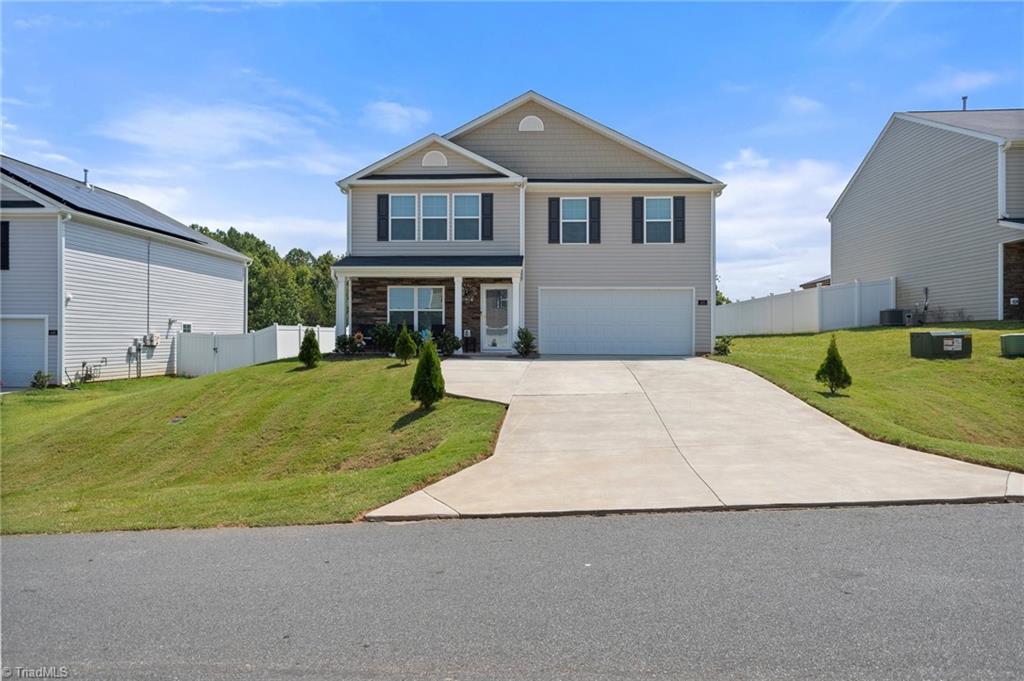 Ovada Ave, Lexington, NC 27295