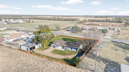 616 E Bells Blvd, Bells, TX, 75414-4212 | Card Image