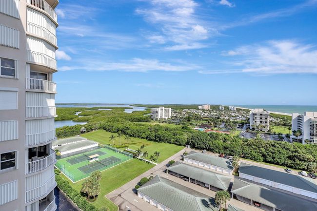 APT-1404 - 5049 N Highway A1a, Condo with 3 bedrooms, 2 bathrooms and null parking in Hutchinson Island FL | Image 17