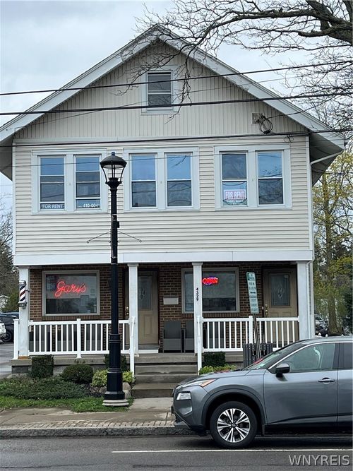 upper-4329 S Buffalo St, Orchard Park, NY, 14127-2673 | Card Image
