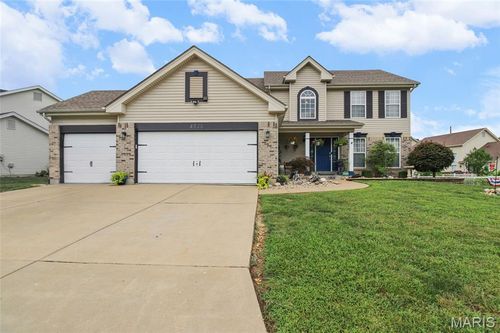 4926 Romaine Spring Dr, Fenton, MO, 63026-5883 | Card Image