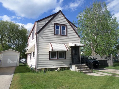 918 43rd St, Kenosha, WI, 53140-5703 | Card Image