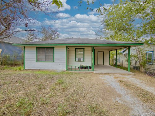 1009 N Esplanade St, Karnes City, TX, 78118-1907 | Card Image