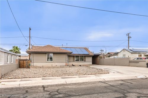 131 Constitution Ave, Henderson, NV, 89015-5776 | Card Image