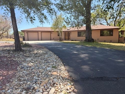 26931 Columbia Way, Tehachapi, CA, 93561-9235 | Card Image