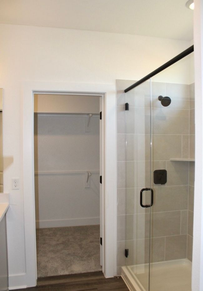 190 Prodigal Way, House other with 3 bedrooms, 3 bathrooms and 2 parking in Kyle TX | Image 4