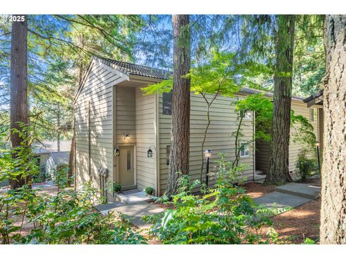 54 Cervantes Cir, Lake Oswego, OR, 97035-1239 | Card Image