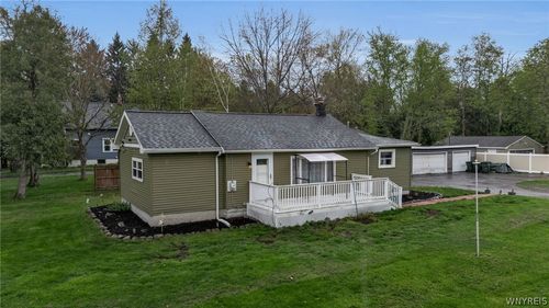 141 Borden Rd, Depew, NY, 14043-4206 | Card Image