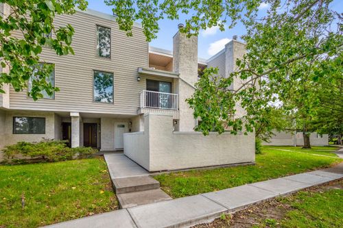 2417-3500 Varsity Dr Nw, Calgary, AB, T2L1Y3 | Card Image