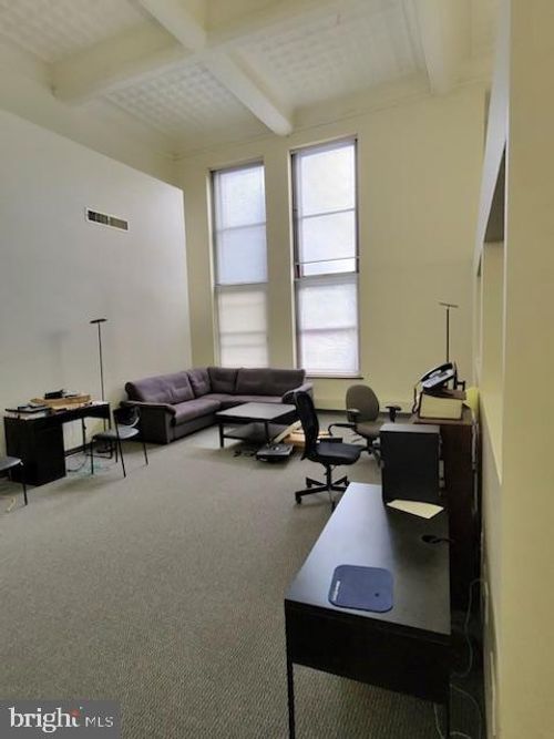 330 Pennsylvania Ave Se, WASHINGTON, DC, 20003-1174 | Card Image