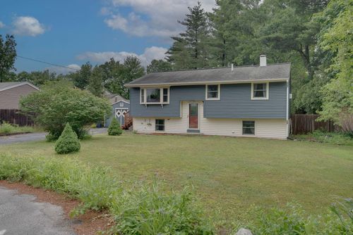 6 Westchester Dr, Nashua, NH, 03063-2220 | Card Image