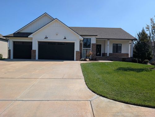 1502 N Shadow Rock Dr, Andover, KS, 67002-5600 | Card Image