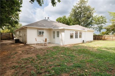 3715 Rozell Street, House other with 3 bedrooms, 2 bathrooms and null parking in Rogers AR | Image 2