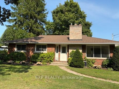 1009 Haist St, Fonthill, ON, L3E0M1 | Card Image