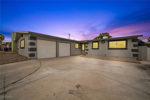 6244 Parsifal Pl, Las Vegas, NV, 89107-1336 | Card Image