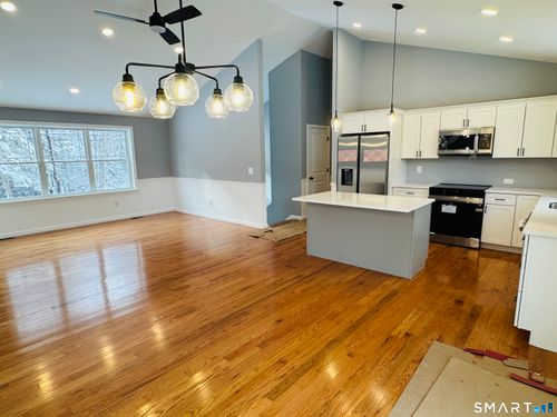 890 Brook Rd, Hampton, CT, 06247-1512 | Card Image