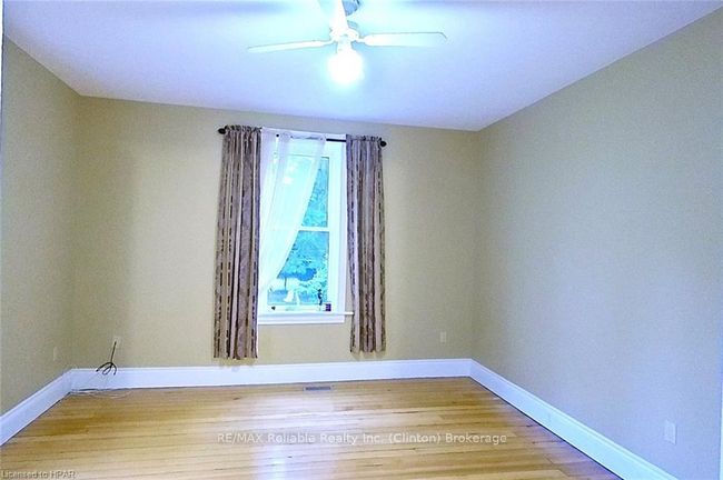 75551 Bluewater Highway, Home with 4 bedrooms, 1 bathrooms and 10 parking in Huron ON | Image 9